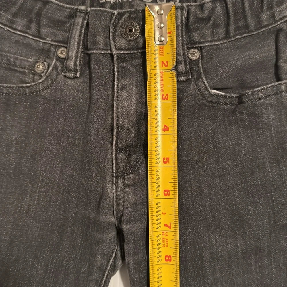 GAP kids 1969 gray skinny jeans.  Girls Size 6